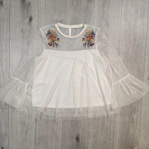 Xhilaration White Lace Bell Sleeve Embroidery Top Large